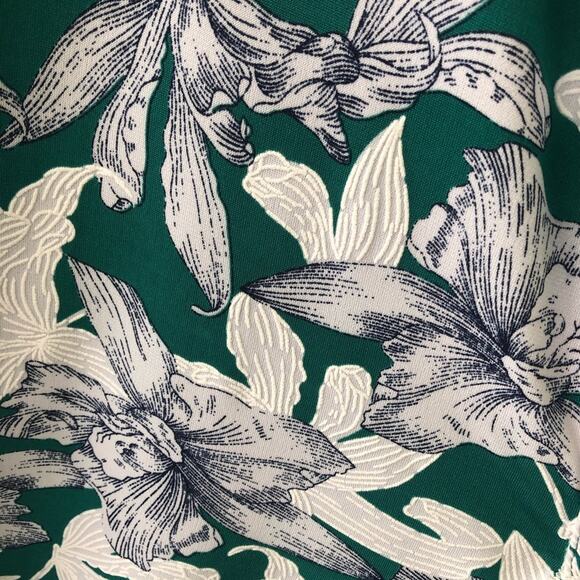 SJS Petite Womens Green White Floral Short Sleeve Tee Blouse Shirt NEW XL Petite - Picture 4 of 7